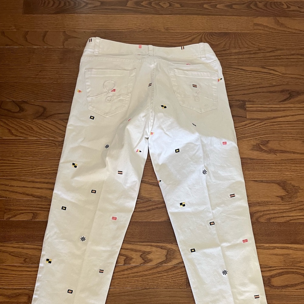 Lilly Pulitzer White Cropped Jeans with Pink Accents
